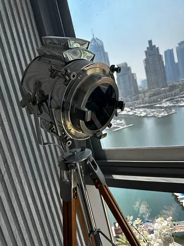 Tripod lamp