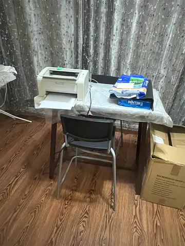 Bar table with 2 high chairs
