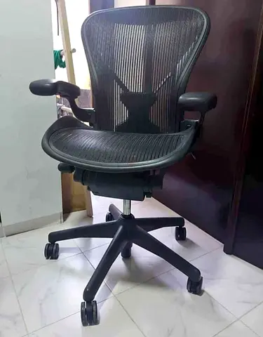 Herman Miller Aeron chair for selling.good condition only little use