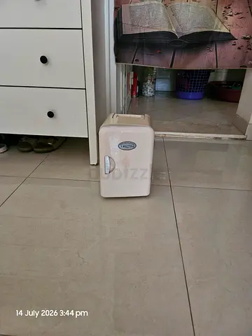 Thermoelectric cooler  warmer .small fridge