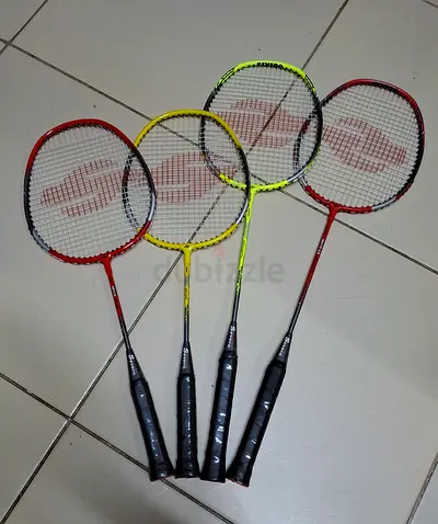 Set of 4 Severo Badminton Rackets - 2 adults and 2 kids