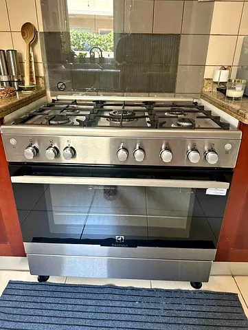Electrolux Full Gas Cooker 90x60cm With Oven Excellent Condition