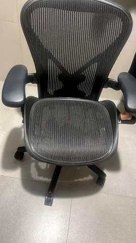 HERMAN MILLER AERON CLASSIC SIZE B