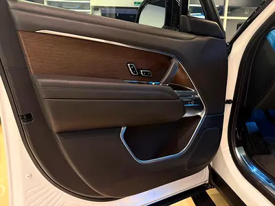 2025 LAND Rover RANGE ROVER — миниатюра 4