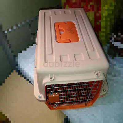 Hard Plastic Cat Carrier Box 🐾 (Al Ain / Dubai)