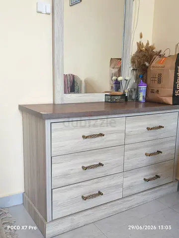 6-drawer Dresser with Mirror - Light Wood Finish