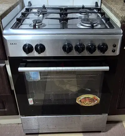 AKAI 4-Burner Gas Cooker with Oven - Used, Working