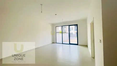 Hot Deal | Single Row | Close to Pool