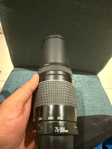 Canon Zoom Lens EF 75-300mm f/4-5.6 III