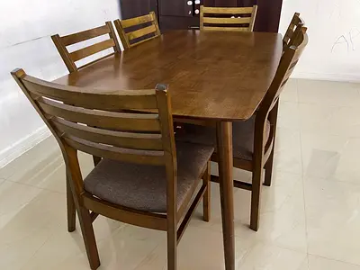 Dining Table and 6 Chairs