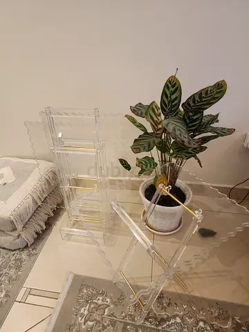 Transparent Acrylic Ghost side coffee table set of 4 Clear Modern Dining/Accent Chair