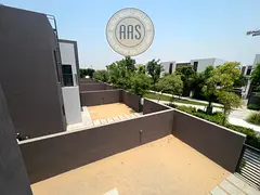 Fully upgraded 2bhk villa maidroom 5 baths in 170k 2parking free
