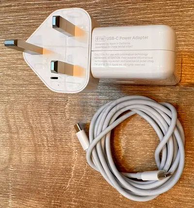 MacBook Power Adapter 61W with C-C,2M Fast Charging Cable
