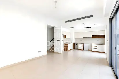 Corner Villa | L shape Garden | Well Maintained