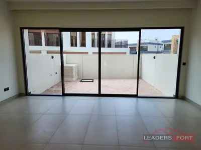 SINGLE ROW | BIGGER GARDEN | PREMIUM LOCATION