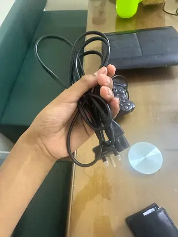 PS3 256GB + 1 Controller + Power Cable + Controller charging cable