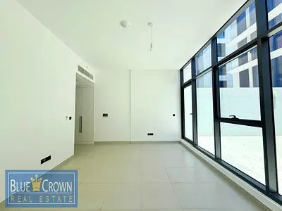 Chiller Free Near Burjman Metro only 1 Minute walk