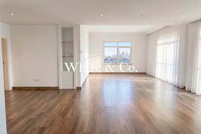 Full Sea View | Upgraded | UF | Vacant