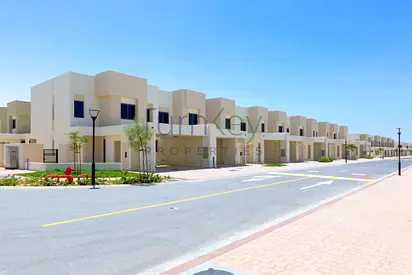 3BR Townhouse | Well Maintained | Bright Unit