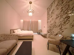 HIGH END STUDIO | FULLY FURNISHED | VACANT