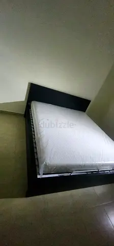 Ikea Hydraulic Queen size 160×200 bed with mattress available in perfect condition