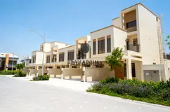 Luxury 5BR Back-to-Back Corner town house | Near Lagoon | Costa Brava