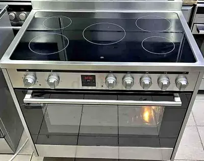 Daewoo Electric Cooker 5 Burners 90×60cm Mint Condition