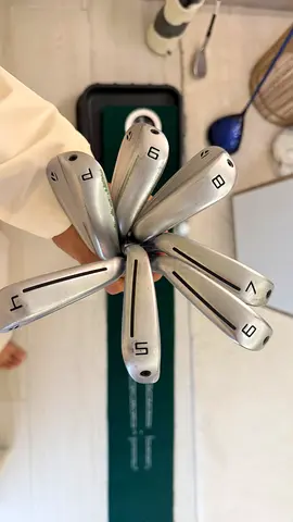 Taylor made P790 Irons right handed *EGOLF RECEIPT*