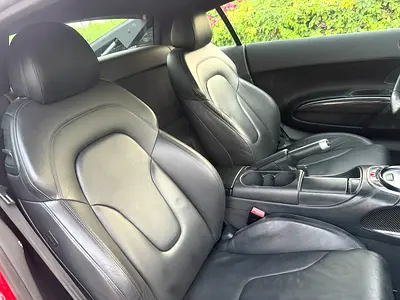صورة مصغرة 18 لـ 2015 AUDI R8