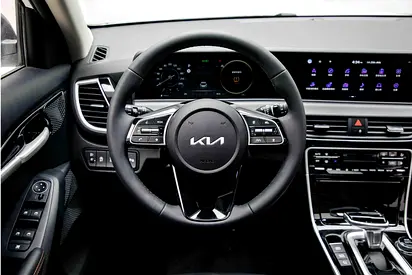 2025 KIA SELTOS 照片 8