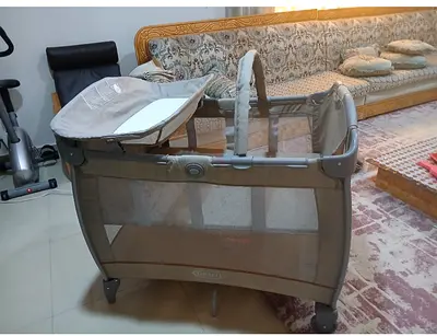 baby cot