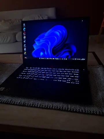 thinkpad p1 gen 3 i7 10thgen with 4 gb nvidia graphics