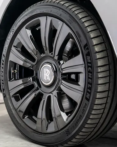 2021 ROLLS-ROYCE GHOST — миниатюра 18