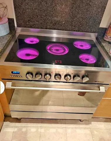 Bompani electric ceramic cooker 90x60cm