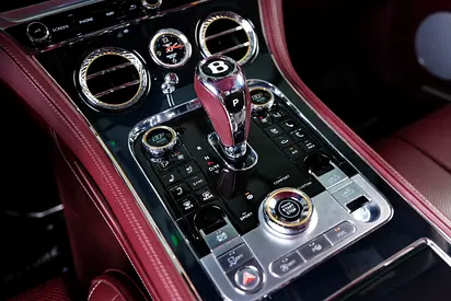 2020 Bentley CONTINENTAL — миниатюра 16