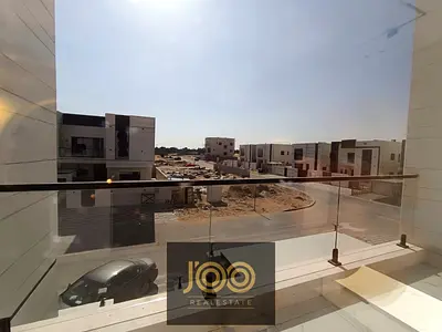 فيلا فاخرة للإيجار السنوي | 5 غرف + مجلس + صالة | الحليو 2 – مشروع الحدائق | 120 ألف