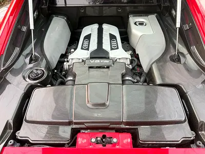 صورة مصغرة 11 لـ 2015 AUDI R8