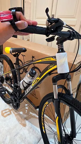 Trek-style Hybrid/MTB 26 Bike - Black  Yellow, new Condition الدراجة TireEX بحجم 26 إنش مخزنة