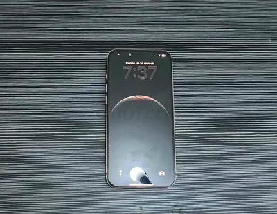 للبيع آيفون 16 برو ماكس 256 جيجا خالص الضريبة في مصر مع كامل علبته