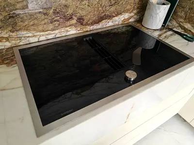 Gaggenau Series 400 Latest Model Built-in Induction Cooktop with Integrated Extractor Fan 90cm