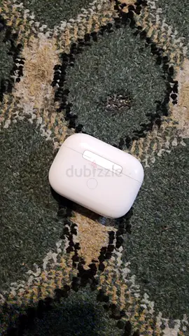 Apple AirPods (1st/2nd gen) charging case - good condition