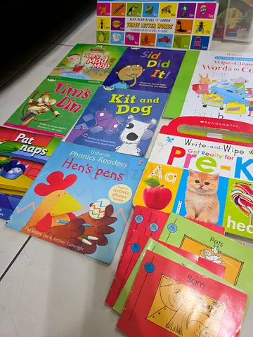 Early learning books bundle