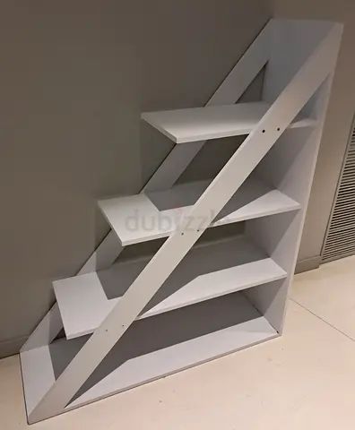 New Wooden bookcase steps