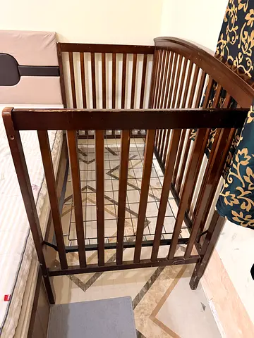 Juniors brand Wooden Baby Crib - Excellent condition