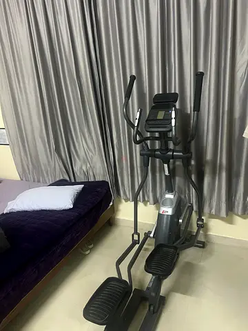 Cross Trainer Elliptical Machine