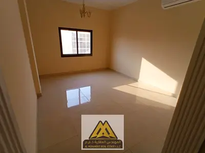 شقة غرفة وصالة للإيجار في المويهات 3 عجمان، صالة منفصلة، بلكونة، مطبخ كبير، 33,000 درهم.