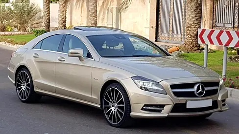 AWESOME AMG GOLD CLS 500 V8 \\ VIP EDITION  \\ TOP RANGE \\ FREE ACCIDENTS \\ GCC