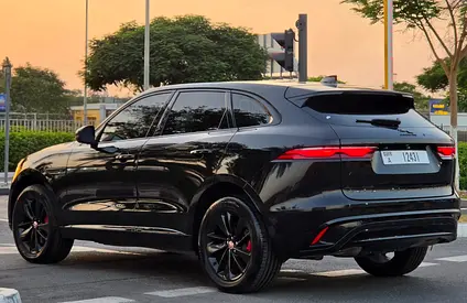 2022 Jaguar F-PACE — фото 4