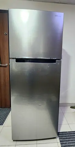 Samsung 2-Door Top Freezer Refrigerator - Stainless Steel, Excellent Condition