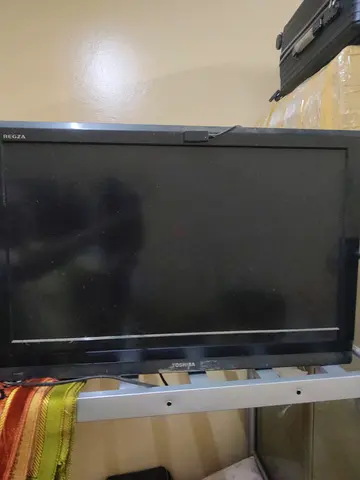 Toshiba 32 Regza LED TV - Good Working Condition